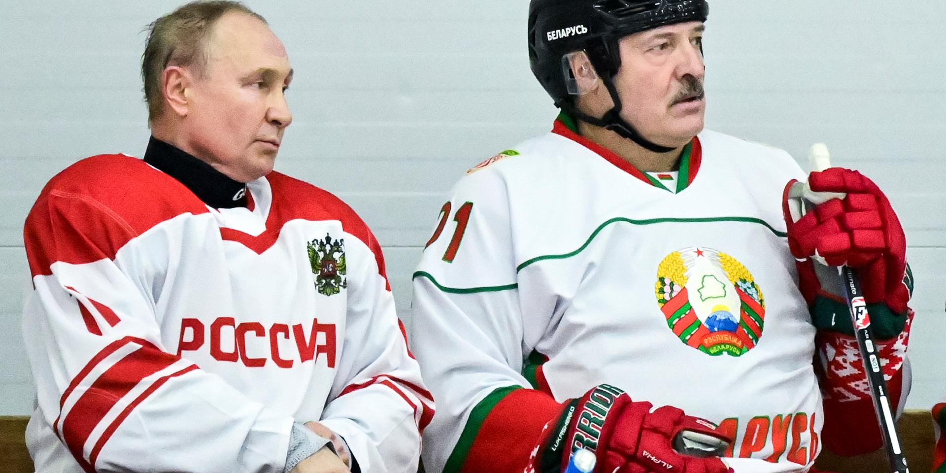 Rysslands President Vladimir Putin tillsammans med Belarus diktator Aleksandr Lukasjenko.