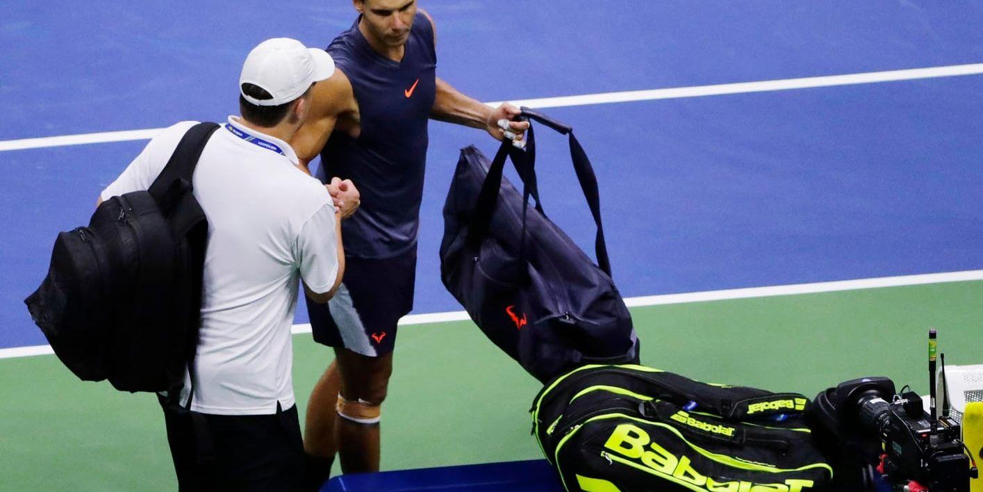 Rafael Nadal tvingas stå över Davis Cup-semifinalen nästa helg. Arkivbild.