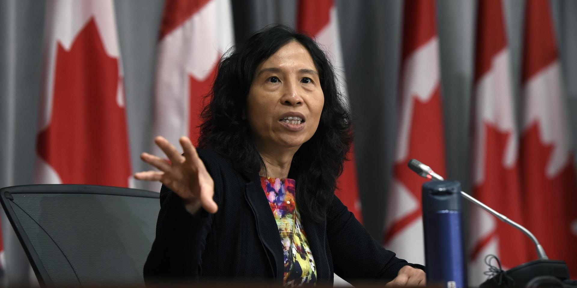 'Det här viruset kan drabba vem som helst av oss', säger Kanadas chefsläkare Theresa Tam om coronautbrotten bland hutteriterna.