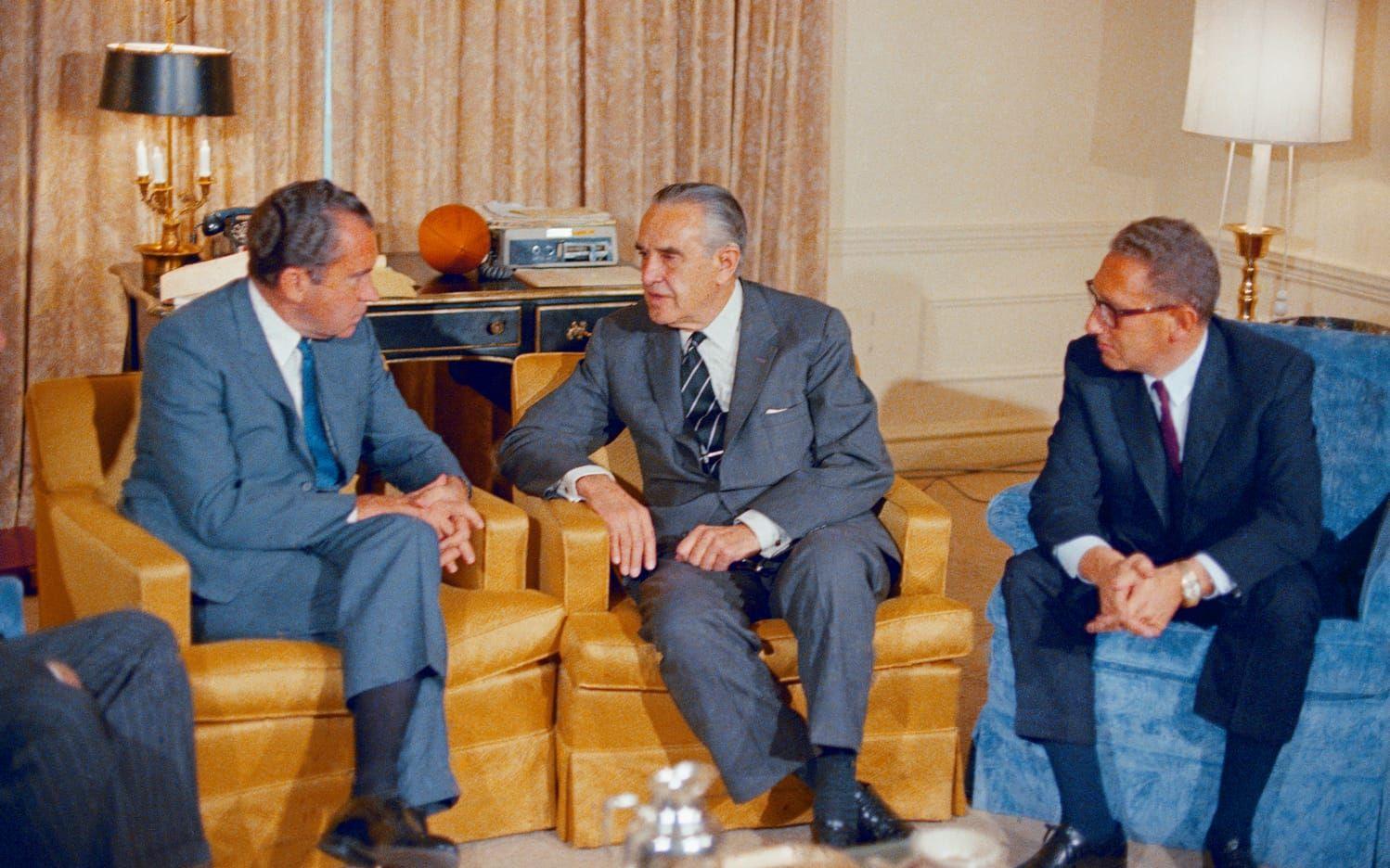 Kissinger hade många presidenters öra, fick Nobels fredspris men har också legat bakom stora utrikespolitiska beslut som USA genomförde under kalla kriget.