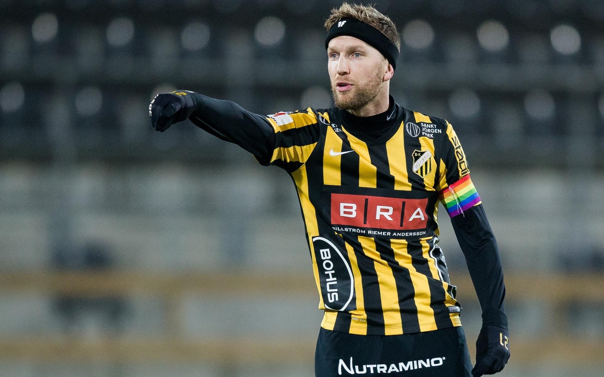 Häckenspelaren Rasmus Lindgren lägger av – satsar på tränarkarriär. 
