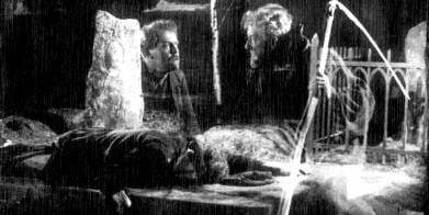 I Selma Lagerlöfs berättelse Körkarlen, filmad av Victor Sjöström 1921, berättar huvudpersonen och hans dryckesbröder spökhistorier om att den siste som dör före tolvslaget på nyårsnatten blir tvungen att hämta alla som dör under nästkommande år och köra dem i dödskärran.