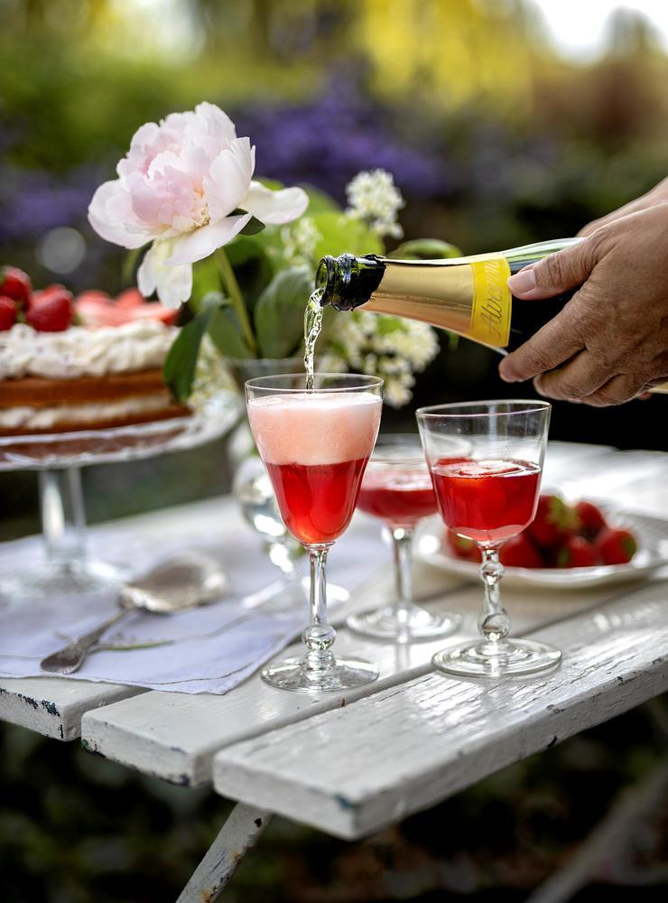 Fläderbubbel med jordgubbar.