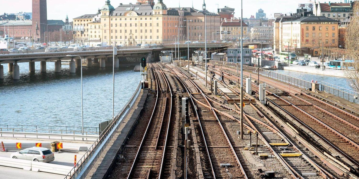 Ett signalfel har orsakat omfattande störningar i tågtrafiken till och från Stockholm. Arkivbild.