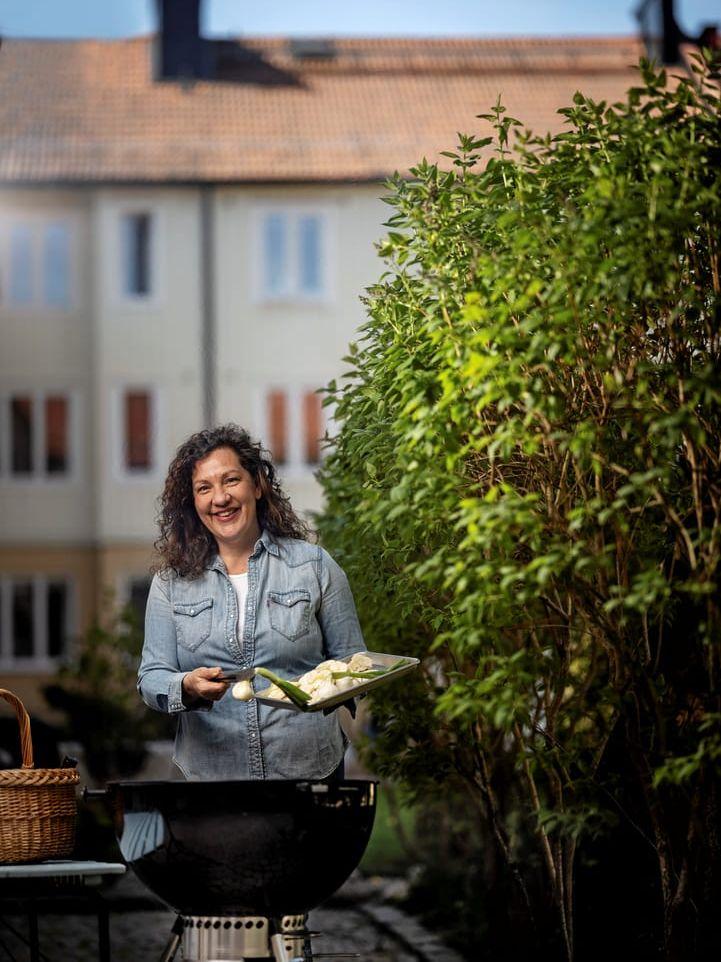 GP:s matskribent Maria Zihammou lagar fem enkla grillmiddagar som garanterat doftar sommar. 