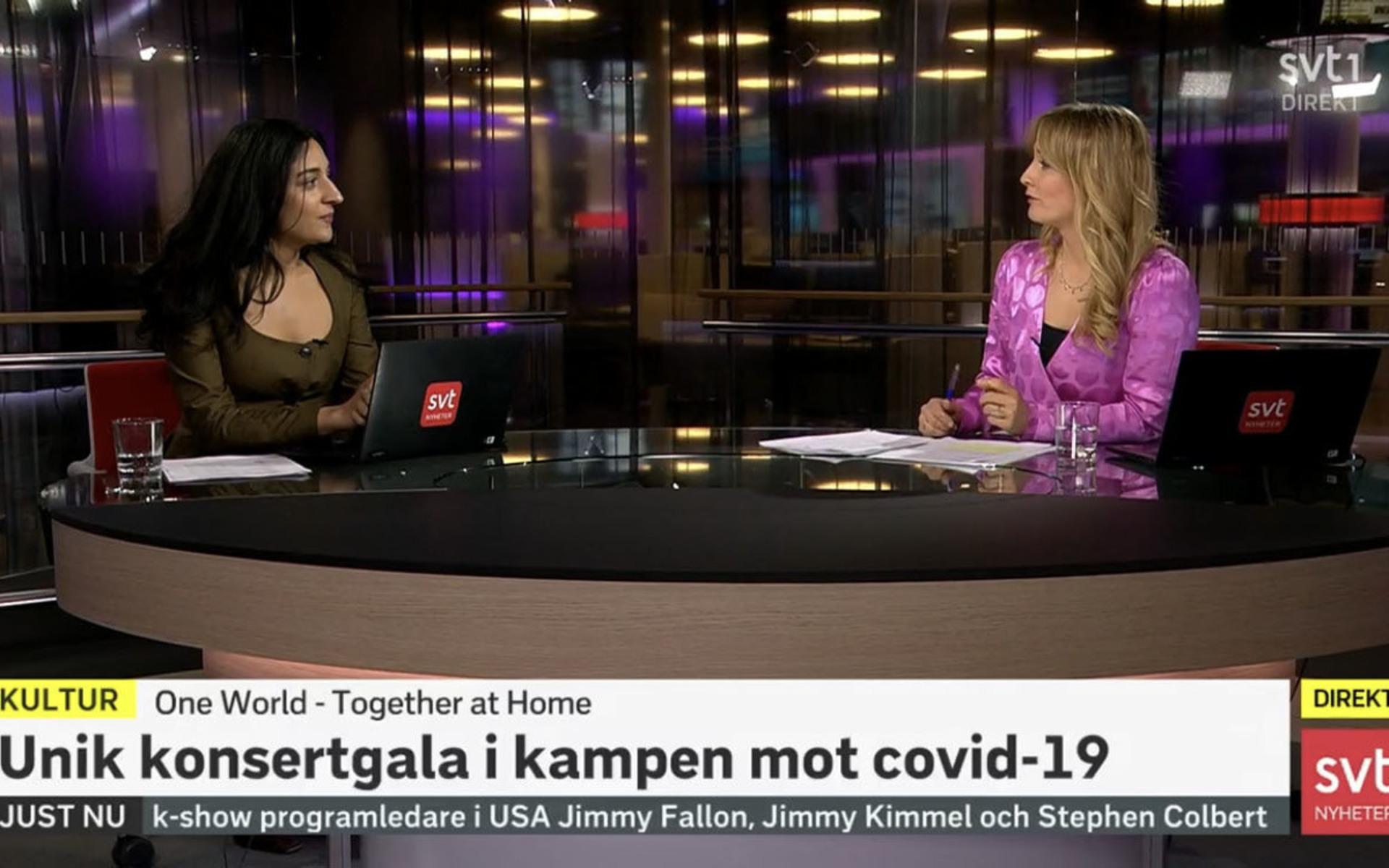 Parisa Amiri och Karin Moberg Granström i SVT:s studion gjorde en skarpare insats än den ovanligt återhållsamma talkshowtrion Jimmy Fallon, Jimmy Kimmel och Stephen Colbert.