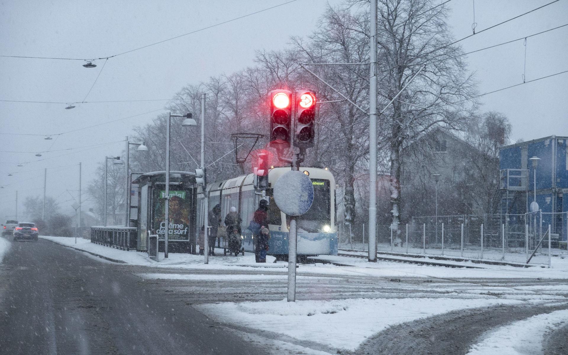 Årets första snö har kommit till Göteborg.