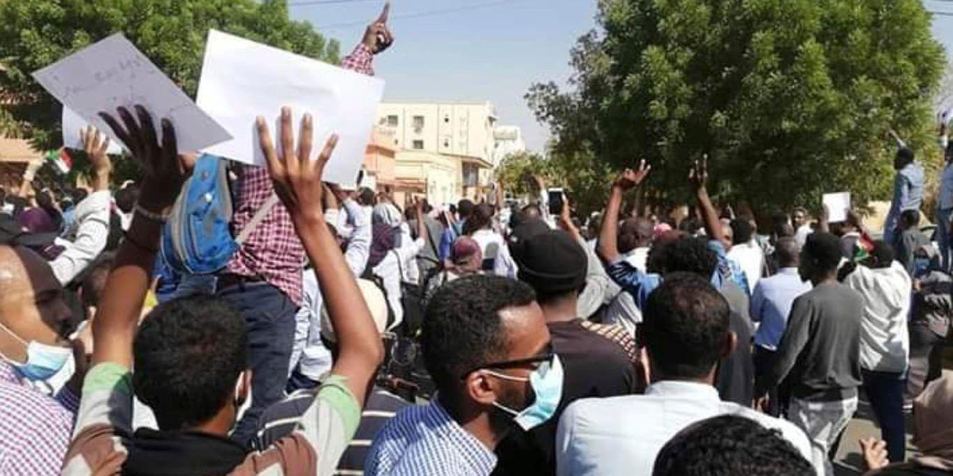 En bild från protesterna i huvudstaden Khartoum under juldagen.