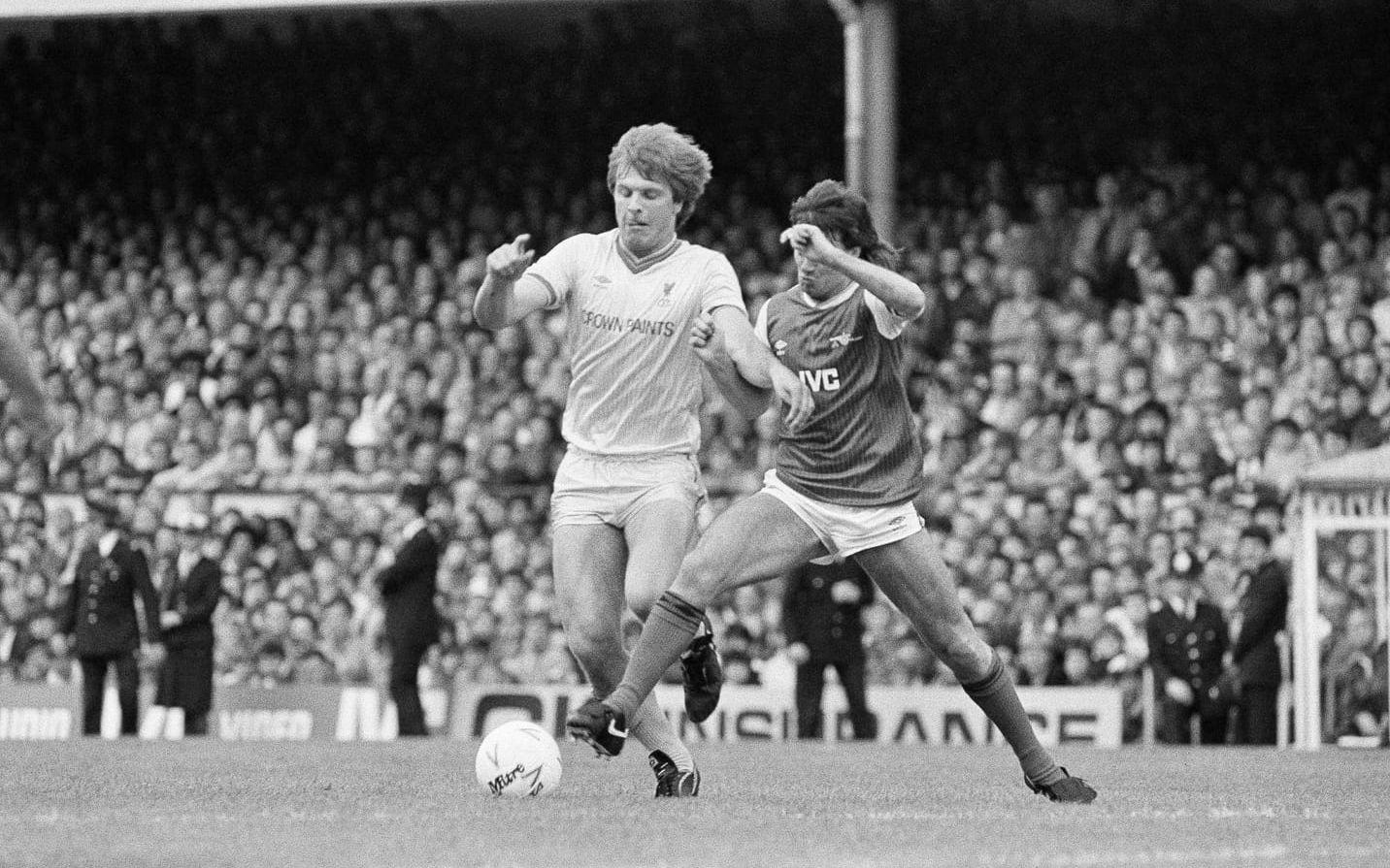 SPELAREN. Jan Mølby gjorde tolv säsonger i Liverpool åren 1984-1996 och vann flera titlar med klubben. Men en incident 1988 kunde ha förstört karriären i England. Foto: TT