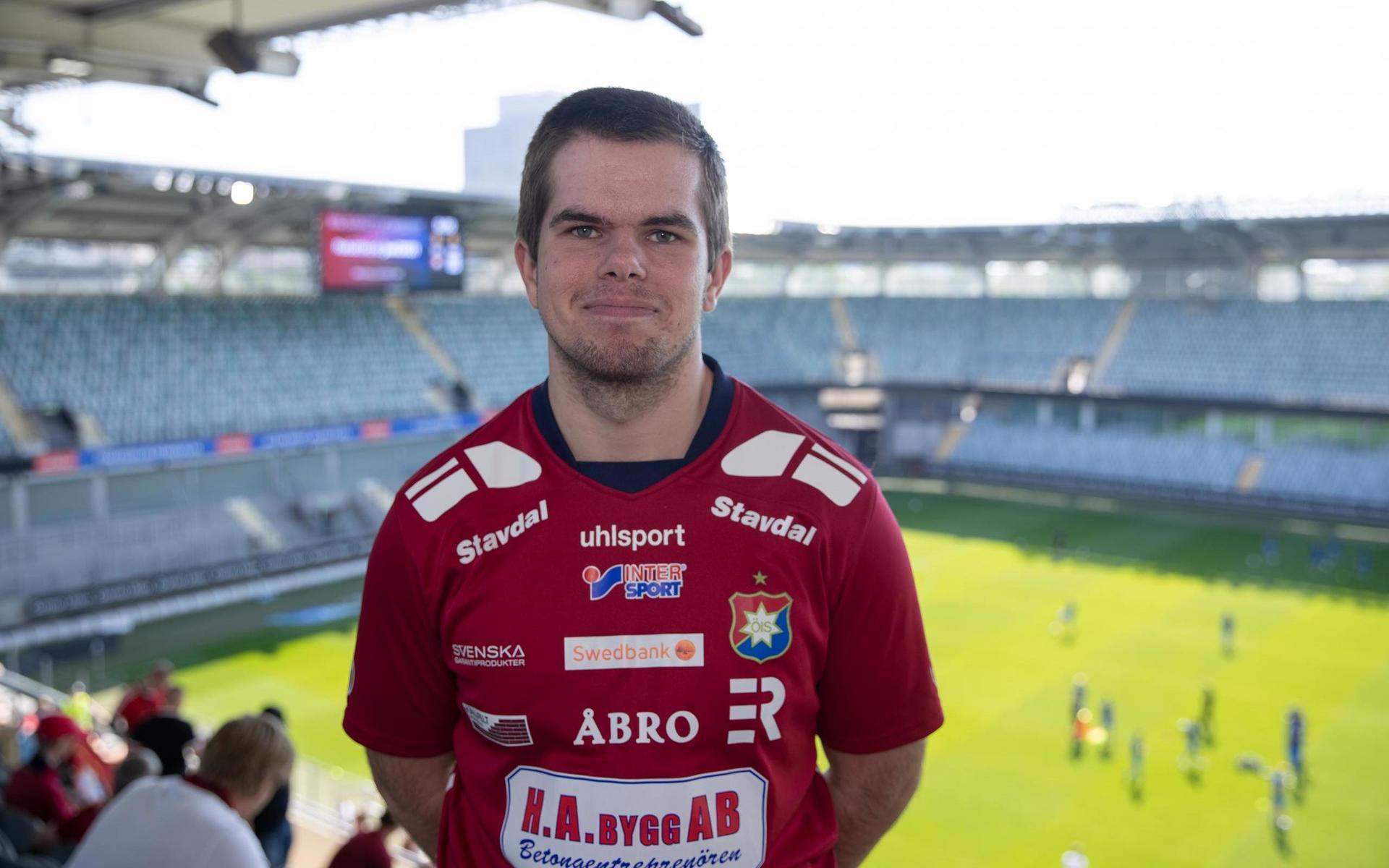 Öisaren Rasmus Wigerstedt fick se fotboll på plats för första gången sedan mars 2020. En bättre födelsedagspresent än så kan man inte få enligt den nyblivna 22-åringen. 