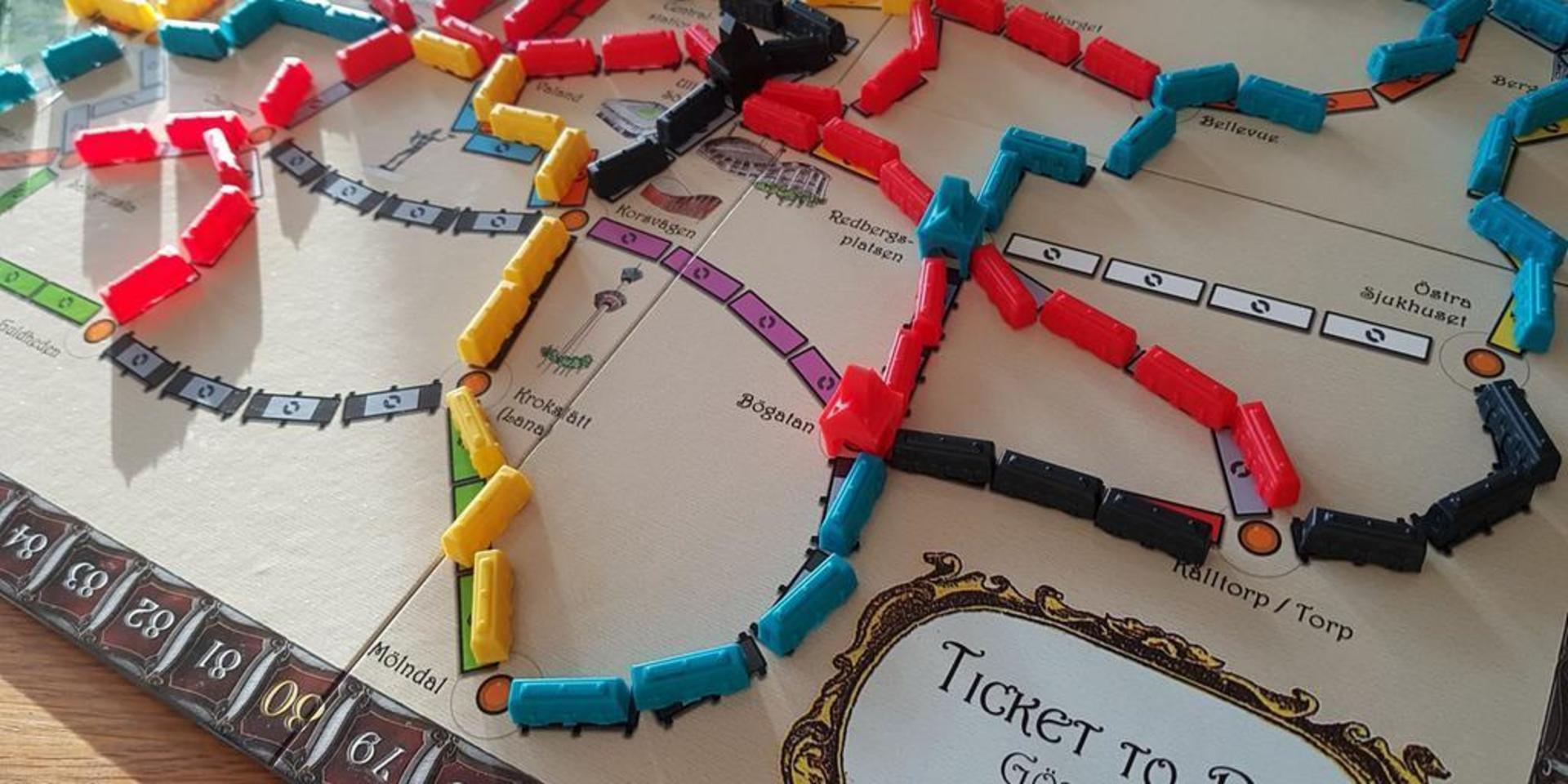 Spelet kräver att du har tågvagnar från Ticket to Ride Europe som får bli spårvagnar i Göteborgsversionen av spelet.