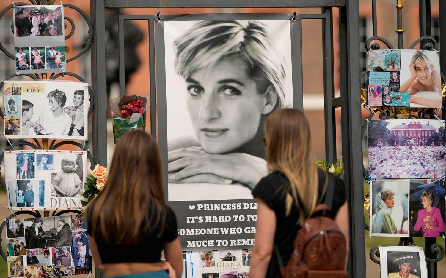 Prinsessan Diana omkom i en bilkrasch i Paris 1997. Bild från 2022.