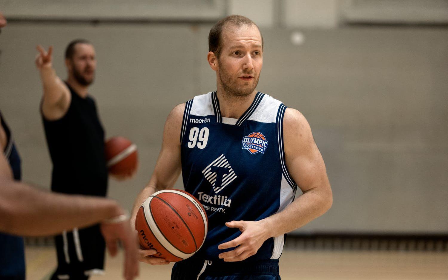 För Johan Björklund betyder basketen mycket: ”Jag har lärt mig mycket av den”, säger han. 