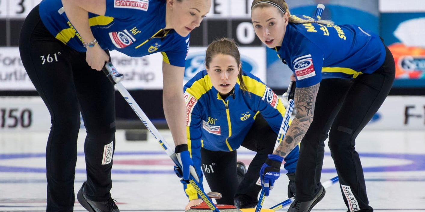 Sverige vann VM-semifinalen i curling mot Ryssland med 7–6.