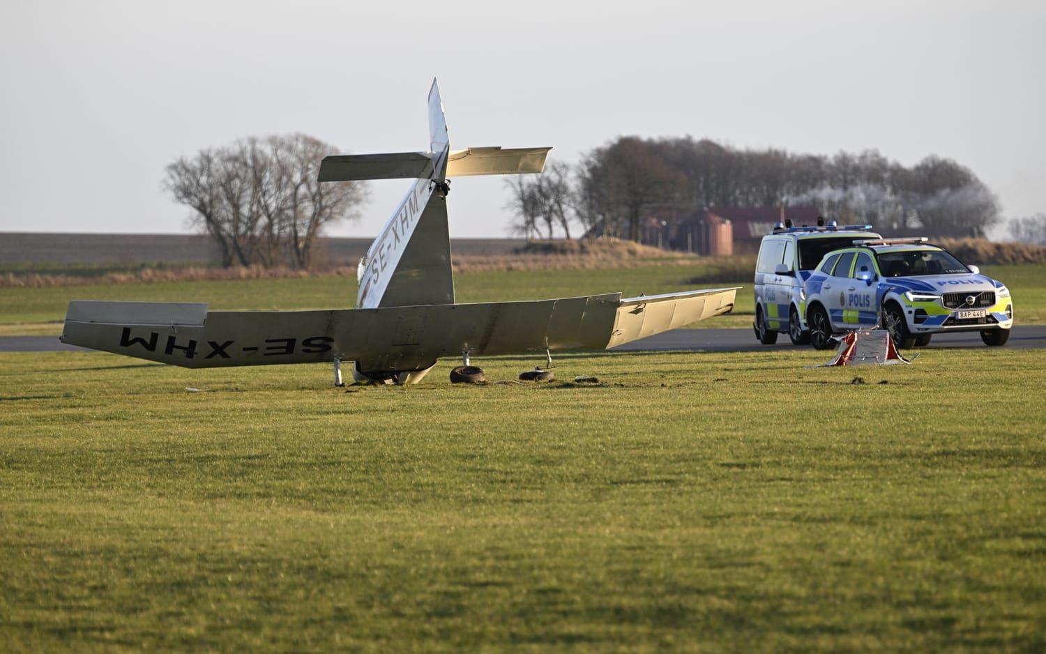 Ett flygplan av typen Jodel D120 havererade på lördagen i samband med landning på Enoch Thulins flygplats utanför Landskrona.