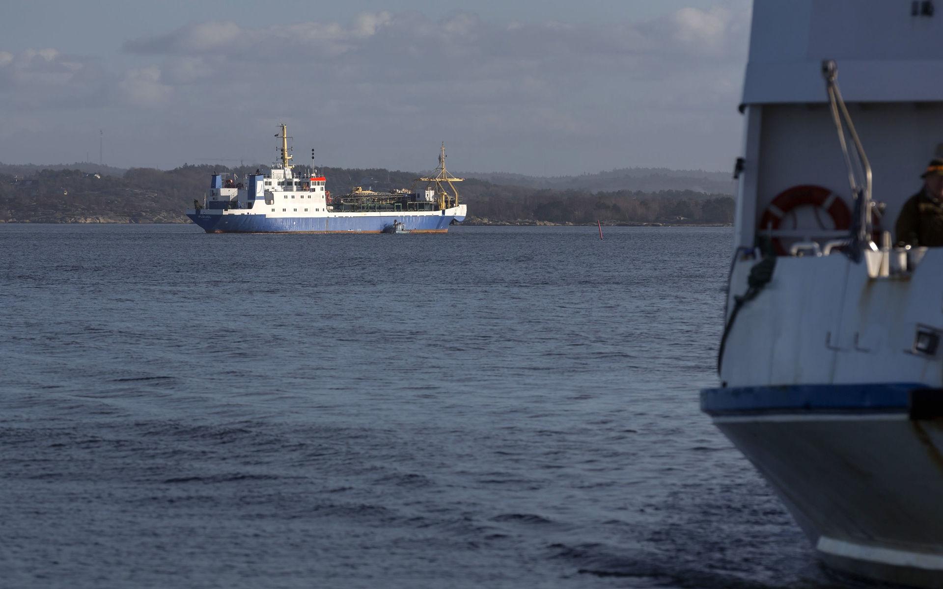 Fartyget Pleijel blixtinkallades tillsammans med en dykargrupp från Kalmar för att skyndsamt åtgärda felet.