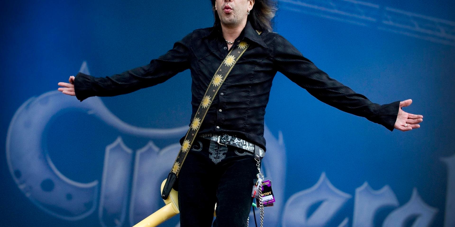 Jeff LaBar och bandet Cinderella spelade på Sweden Rock Festival 2010. Arkivbild.