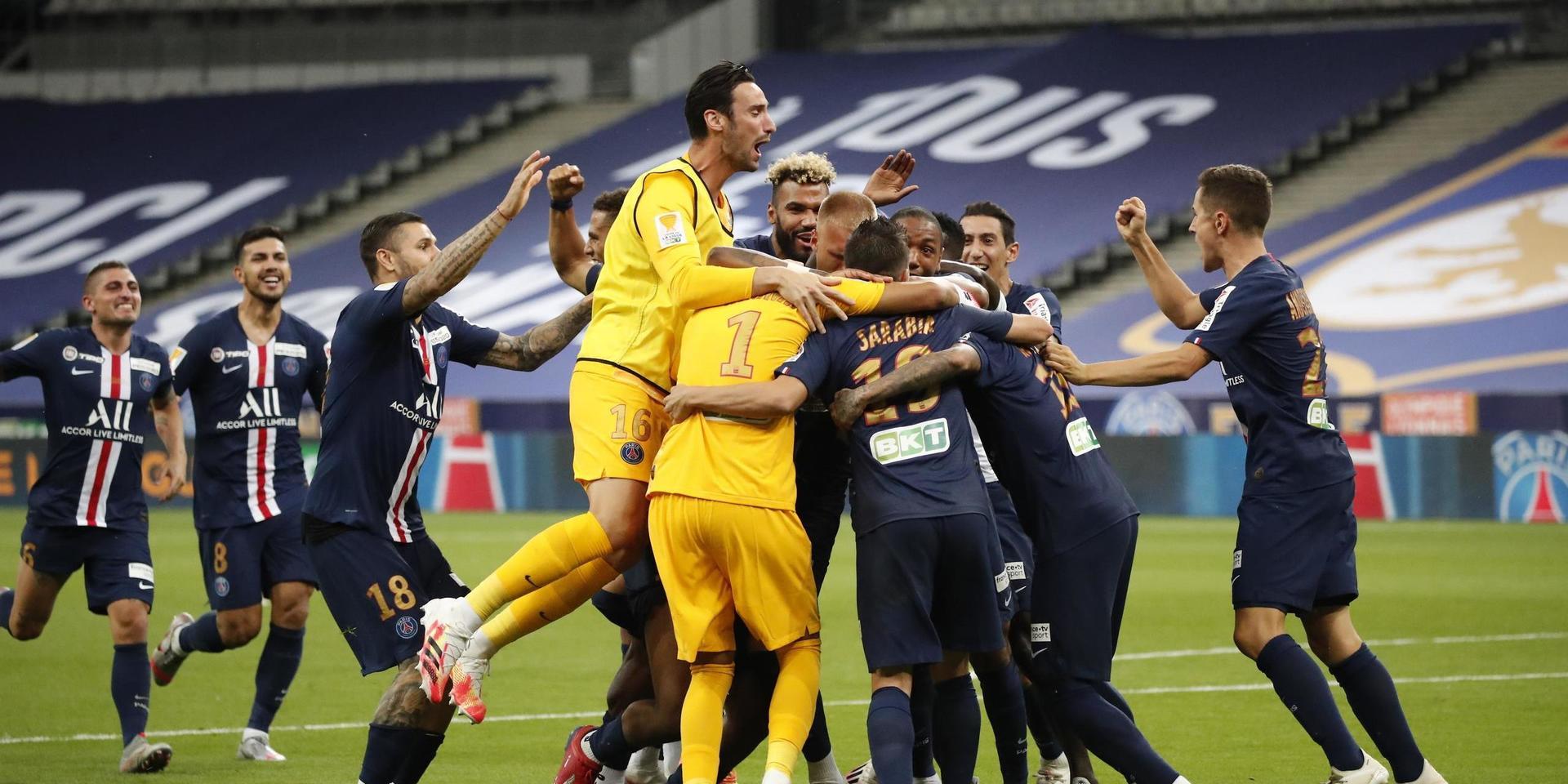 Paris Saint-Germain firar segern i franska ligacupen inför tomma läktare på Stade de France i Saint Denis, norr om Paris.