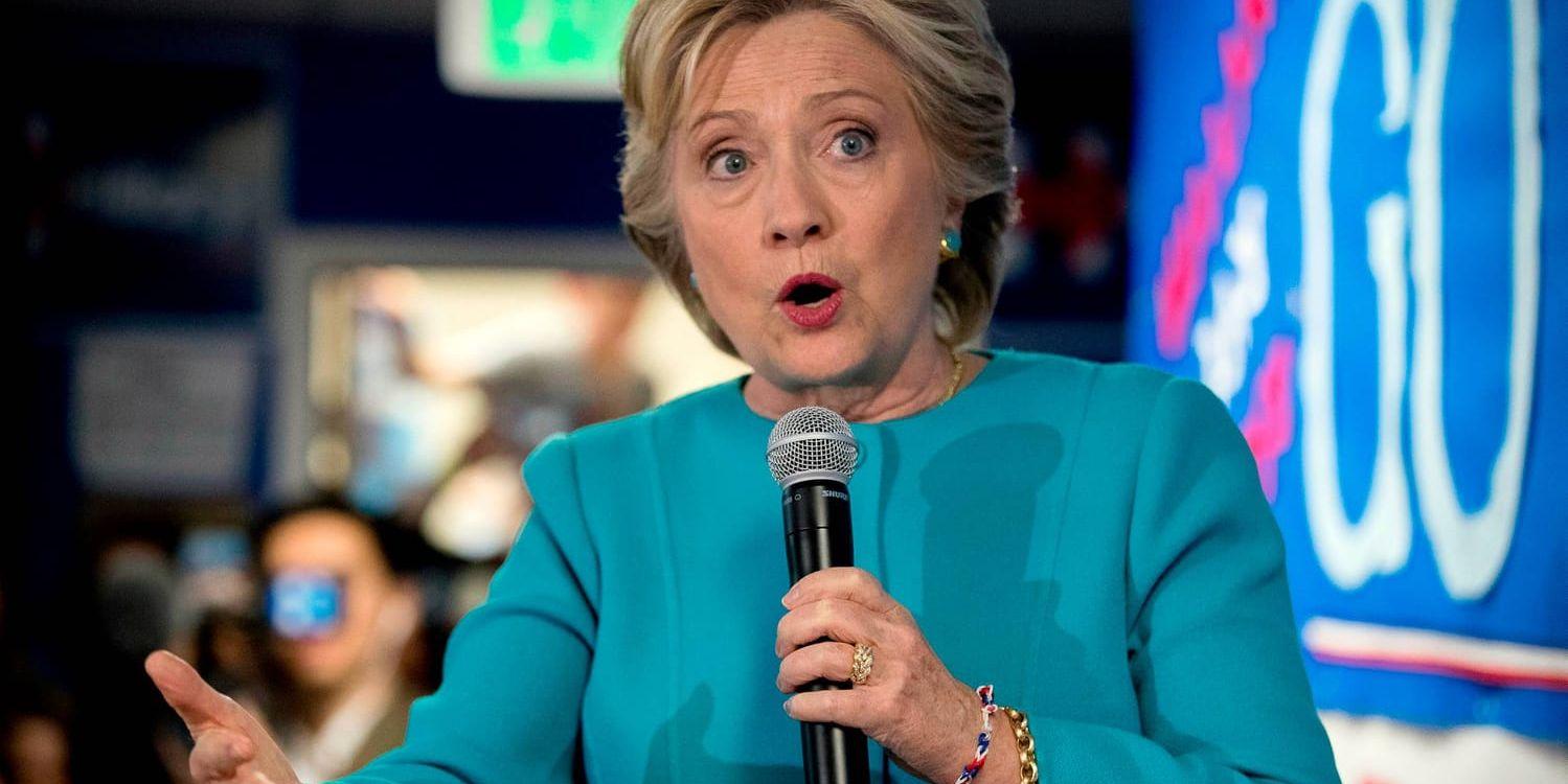 Läckt e-post väcker många frågor om Demokraternas presidentkandidat Hillary Clinton.
