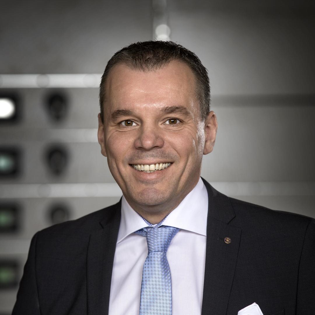 Lars Kvarnsund är i dag vd och koncernchef i Gunnar Johansson Gruppen AB och har tidigare varit finanschef i börsnoterade Garo. 
