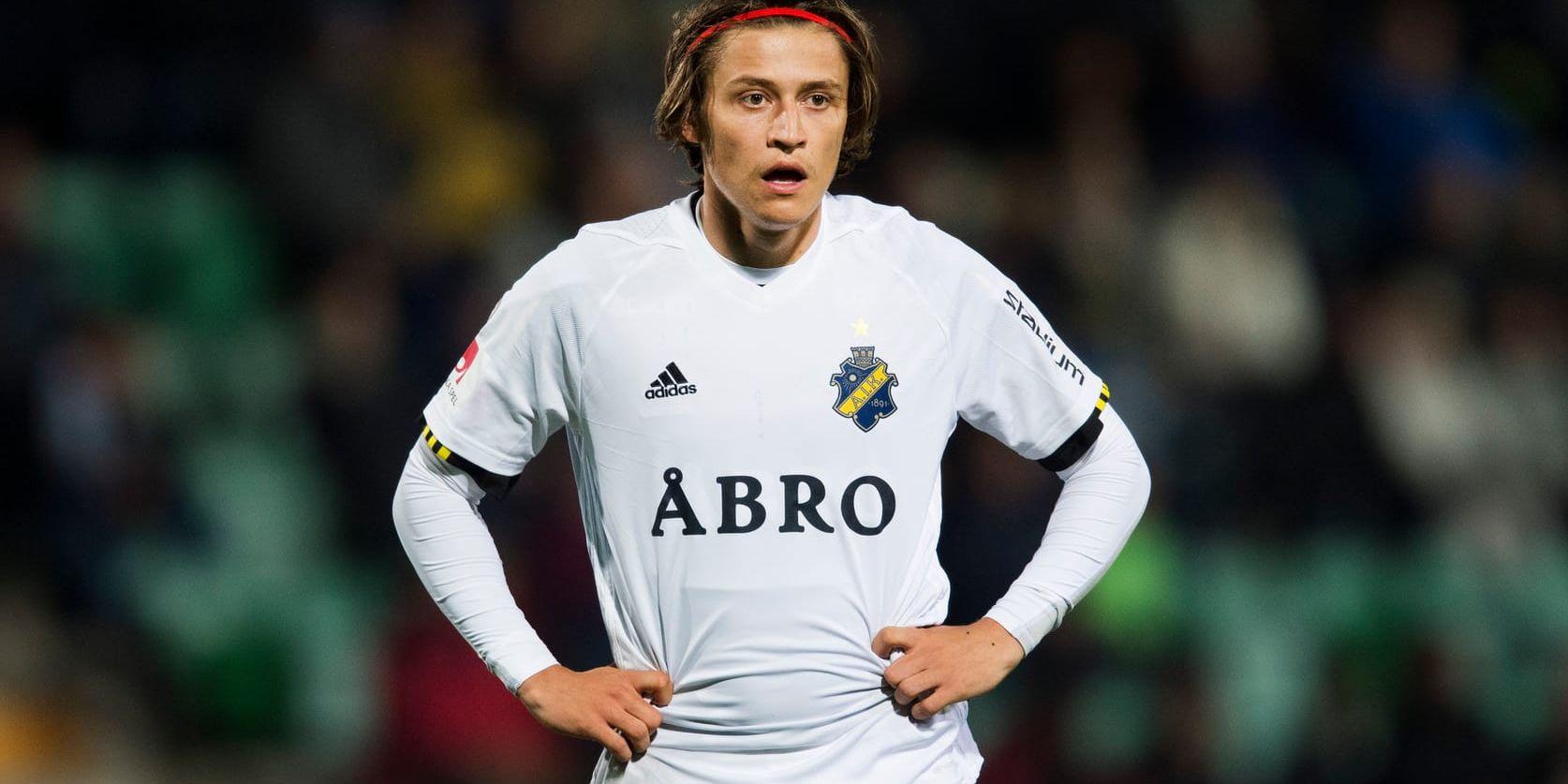 I fjol var Simon Thern utlånad till AIK.