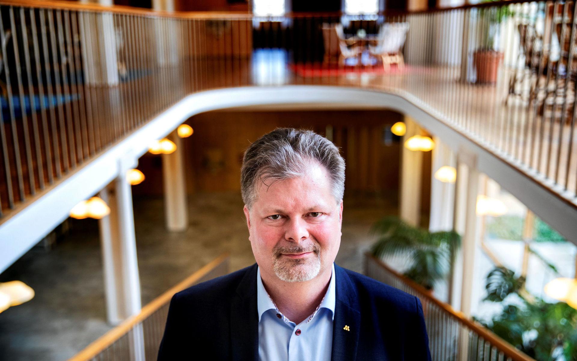 Axel Josefsson (M) blir kommunstyrelsens ordförande. 