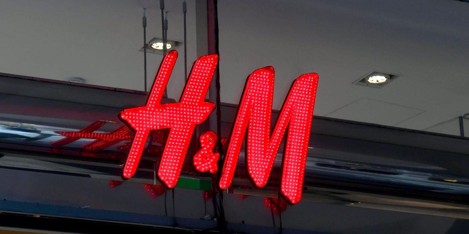 H&M har problem med att leverera paket till sina kunder. Arkivbild.