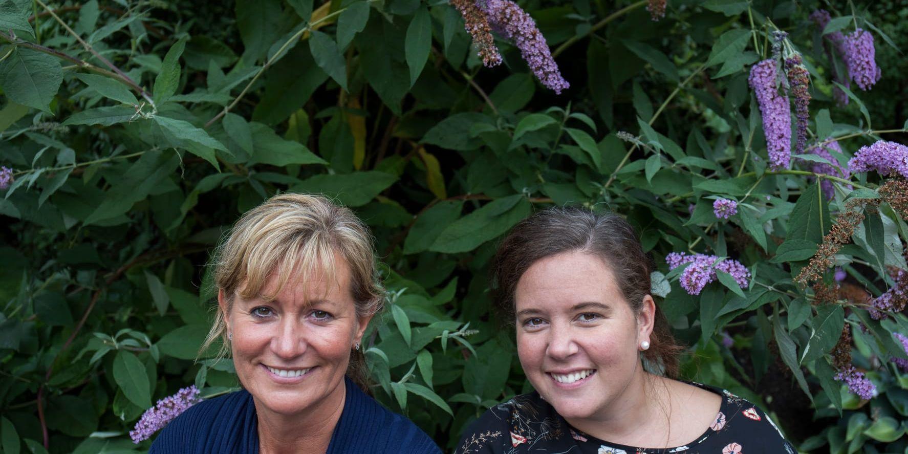 
    Lotta Forsén och Jessica Börjesson, enhetschefer påÄnggårdsbackens demensboende. Bild: Lisa Thanner
   