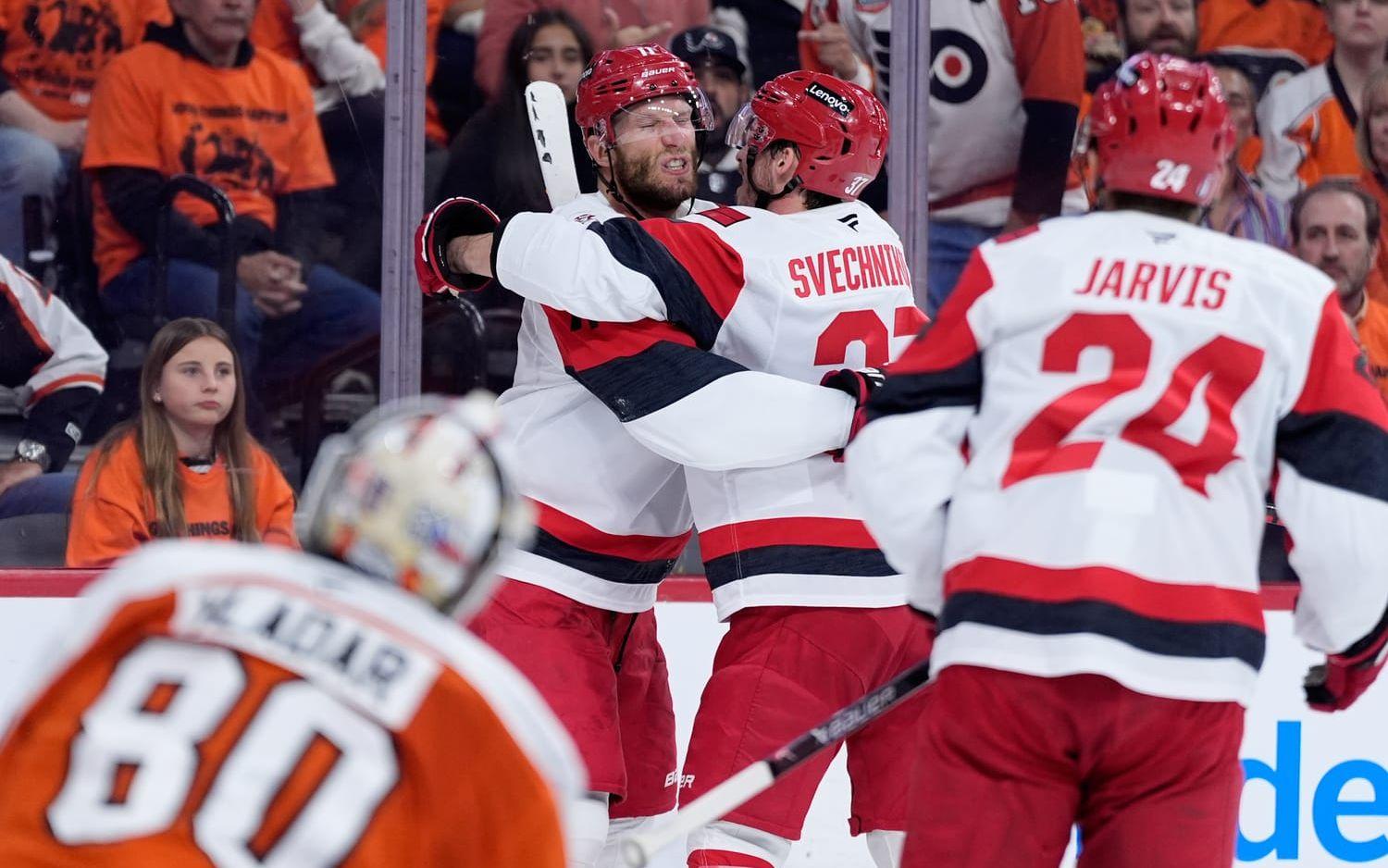 Carolina är nära semifinal i Stanley Cup-slutspelet.
