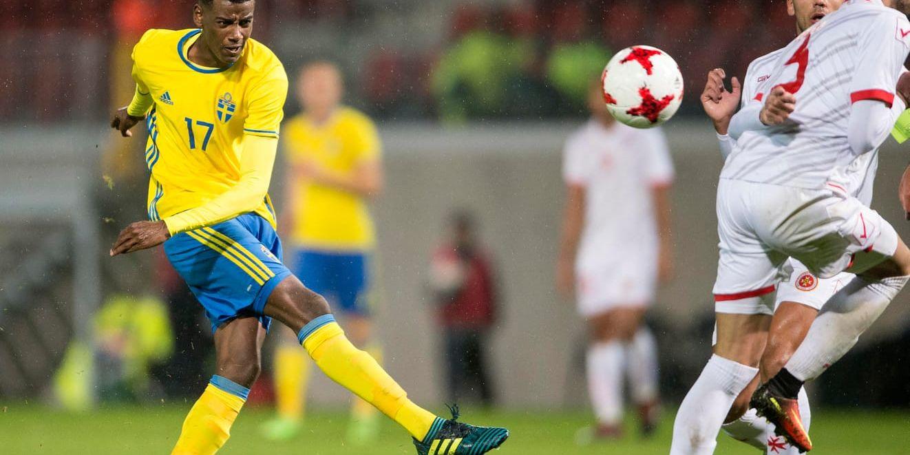 Svenske Alexander Isak, här i en U21-landskamp mot Malta, kan få mer speltid i Borussia Dortmund. Arkivbild.