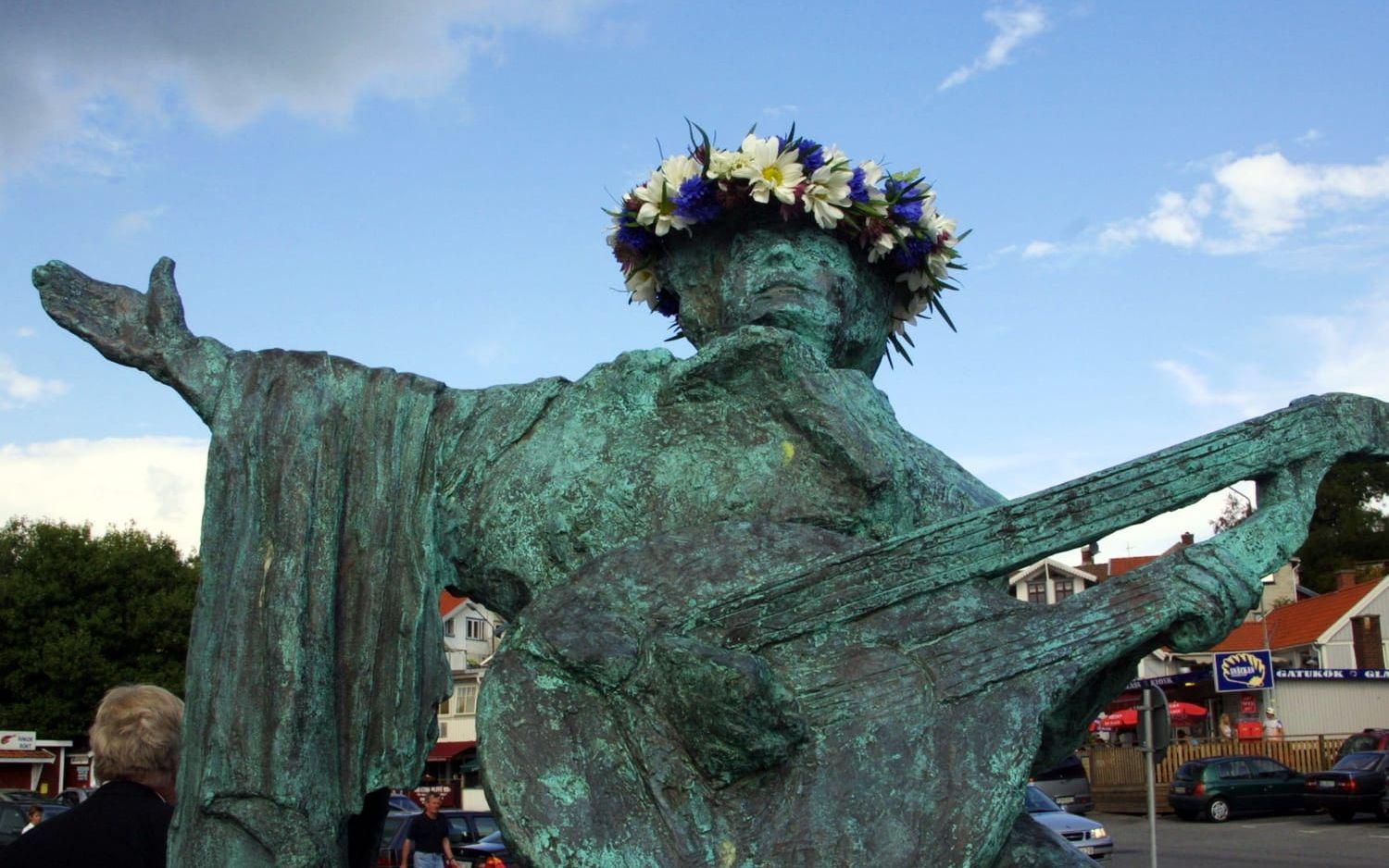 Statyn i Grebbestad. Foto:Ann-Katrin Eklund.
