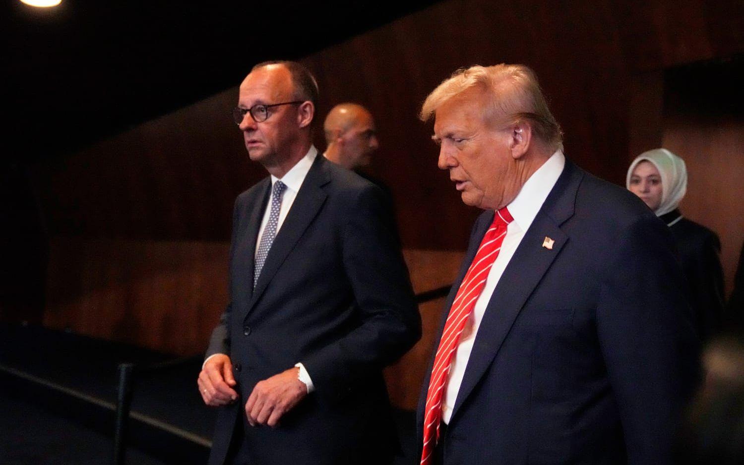 Tysklands förbundskansler Friedrich Merz tillsammans med USA:s president Donald Trump vid Natomötet i nederländska Haag i juni.