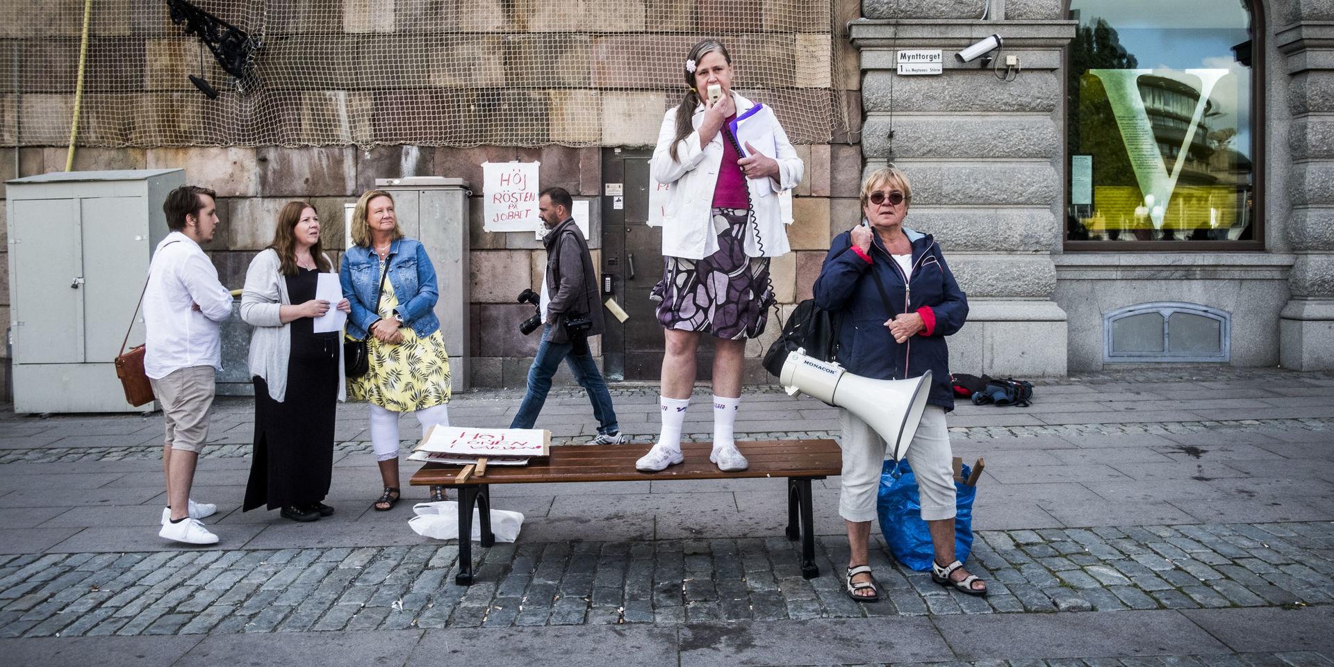 STOCKHOLM 2019-08-22Undersköterskor protesterar mot dåliga villkor.Foto: Magnus Hjalmarson Neideman / SvD / TT /