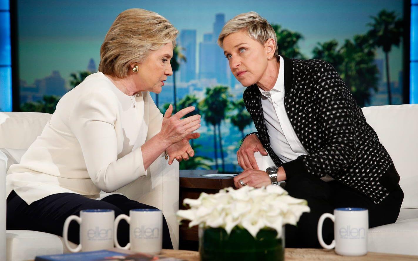 Hillary Clinton tillsammans med Ellen DeGeneres. Bild: John Locher