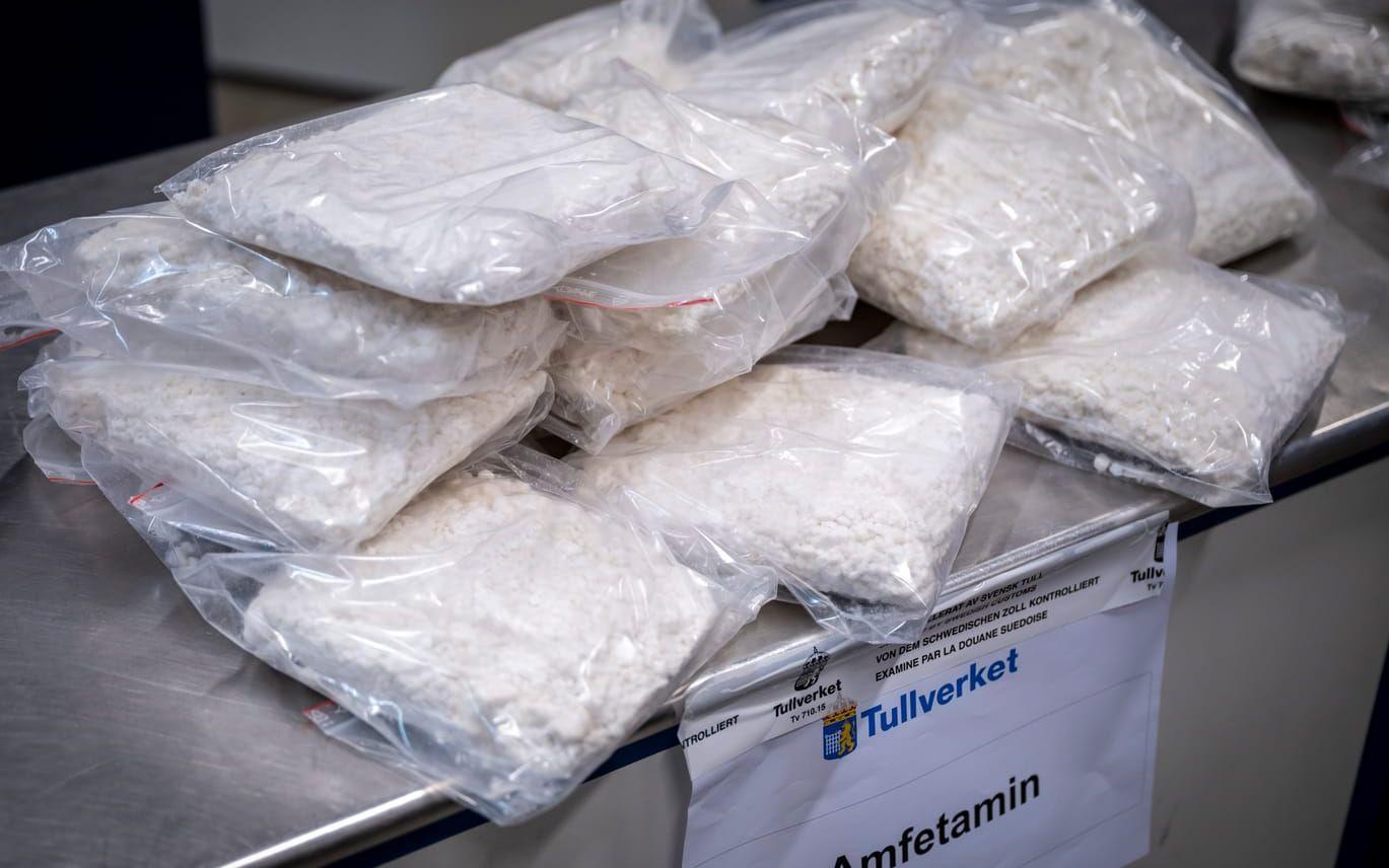 Amfetamin som beslagtagits vid ett annat tillfälle. Arkivbild.  