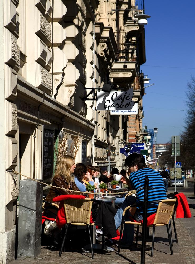 Fik som Café Garbo var länge en vanlig syn utmed Vasagatan. Numer finns bara ett par kaféer kvar. 