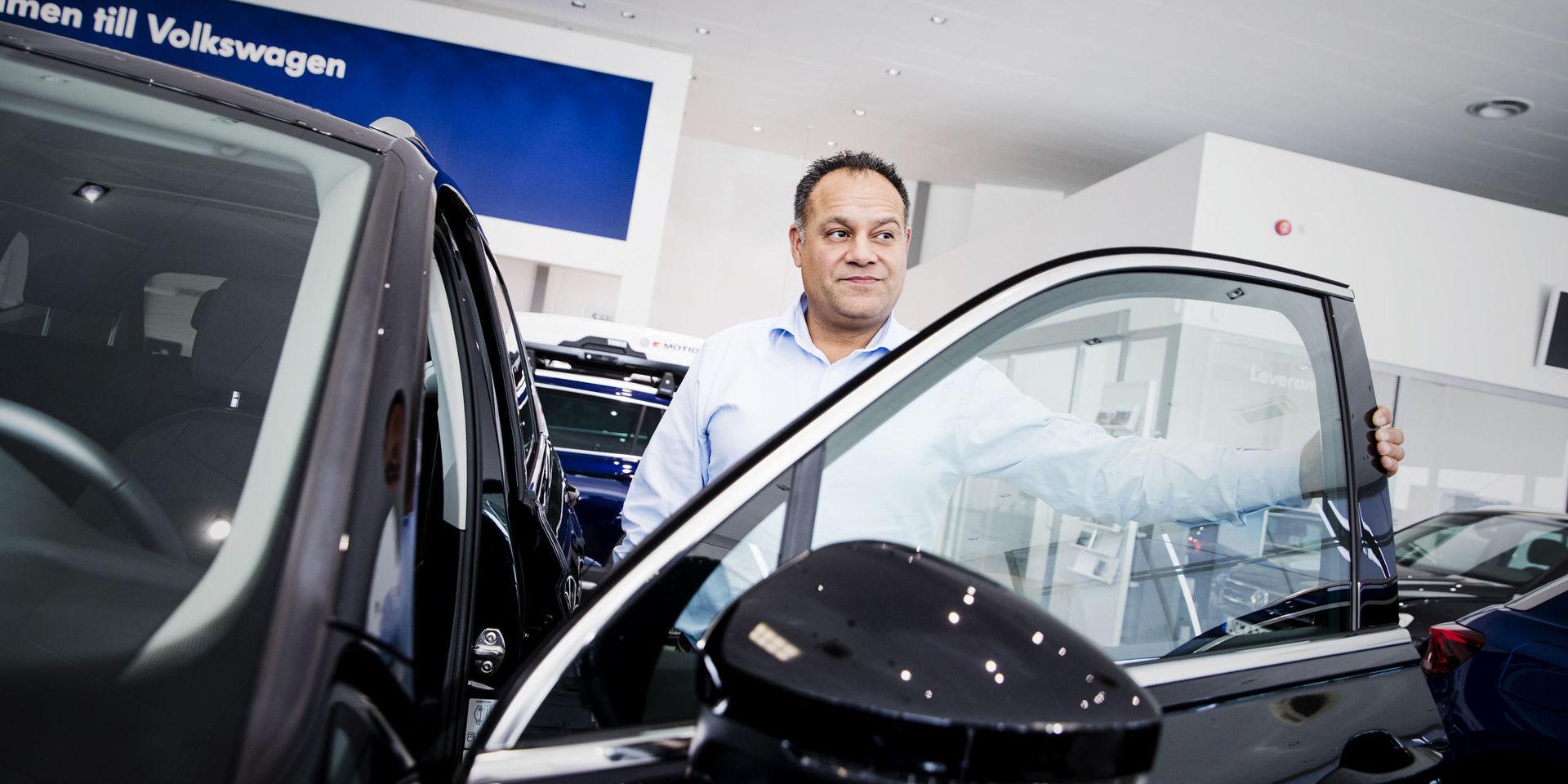 Arash Lidman är platschef på VW i Aröd och har noterat att intresset för privatleasing ökat kraftigt. Volkswagen satsar hårt på området och är också det bilmärke som är störst inom den privata leasingen.