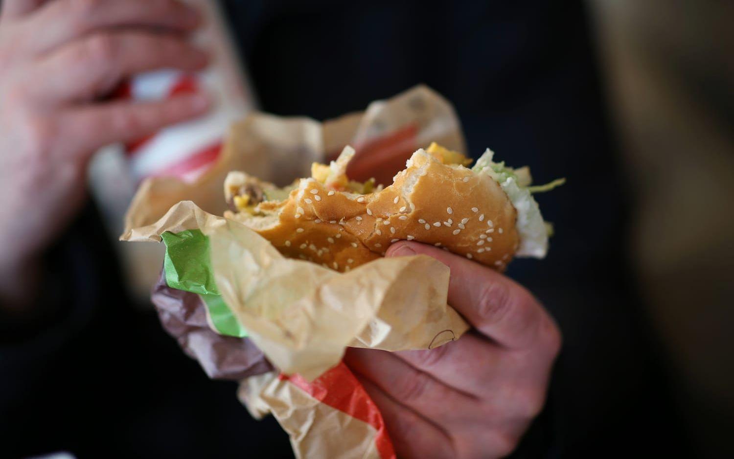 Amsterdam säger nej till offentlig reklam för bland annat hamburgare. Arkivbild.