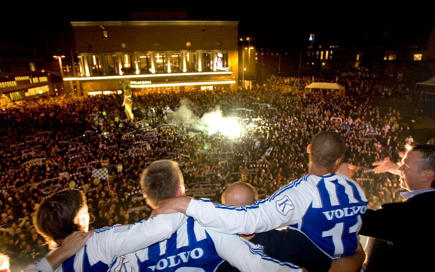 2007: IFK Göteborg, 8 poäng. Efter fyra omgångar stod Blåvitt på fem poäng efter kryss mot Trelleborg och Halmstad, vinst mot Brommapojkarna och hemmaförlust mot AIK. Tog sedan en klar seger borta mot Örebro och hade därmed en poängskörd på åtta poäng efter fem omgångar. Ett av de mästarlag under 2000-talet som har inlett sämst.