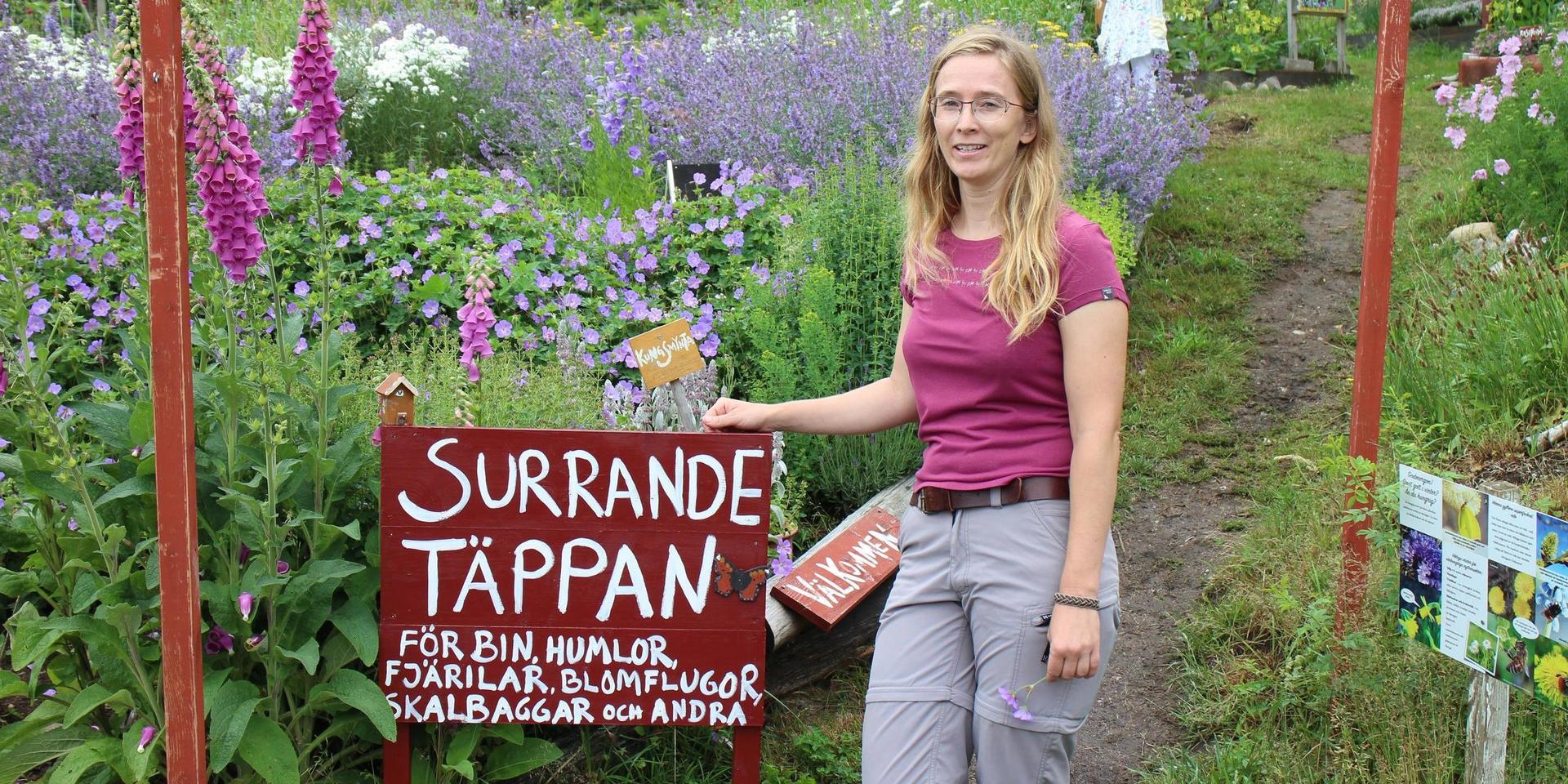 Hanna Nydeggers trädgård i Hjälteby på Tjörn är full av insekter. &quot;Många barn har aldrig hållit en fjäril eller skalbagge i handen tidigare och tycker det här är väldigt spännande&quot;, säger hon.