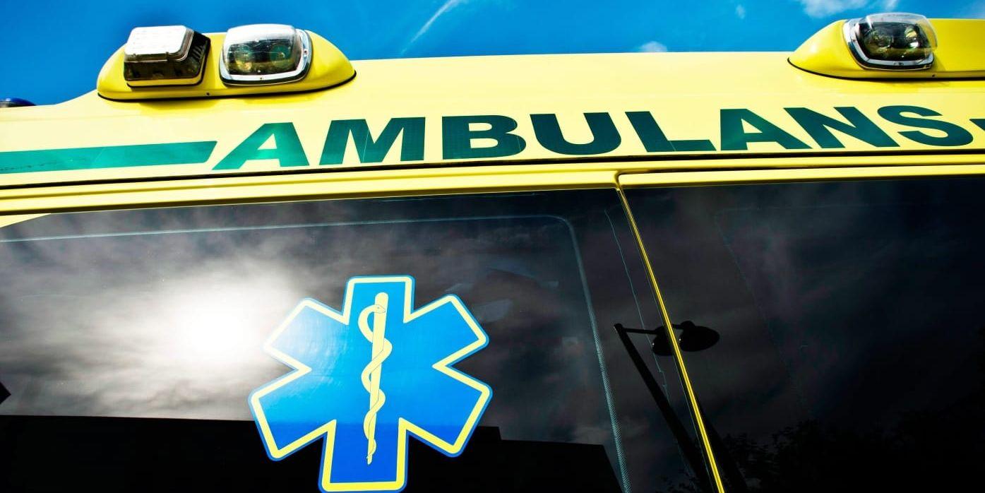 På flera platser i regionen bistår räddningstjänsten ambulansen med snabb hjälp vid livshotande olyckor och sjukdomar. På Marstrand fortsätter samarbetet men hur det blir på Tjörn är oklart.