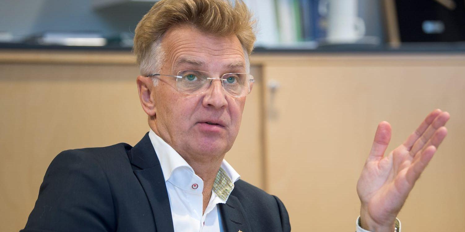 Landshövdingen Anders Danielsson har tre horisonter för krisen, från månader till år.