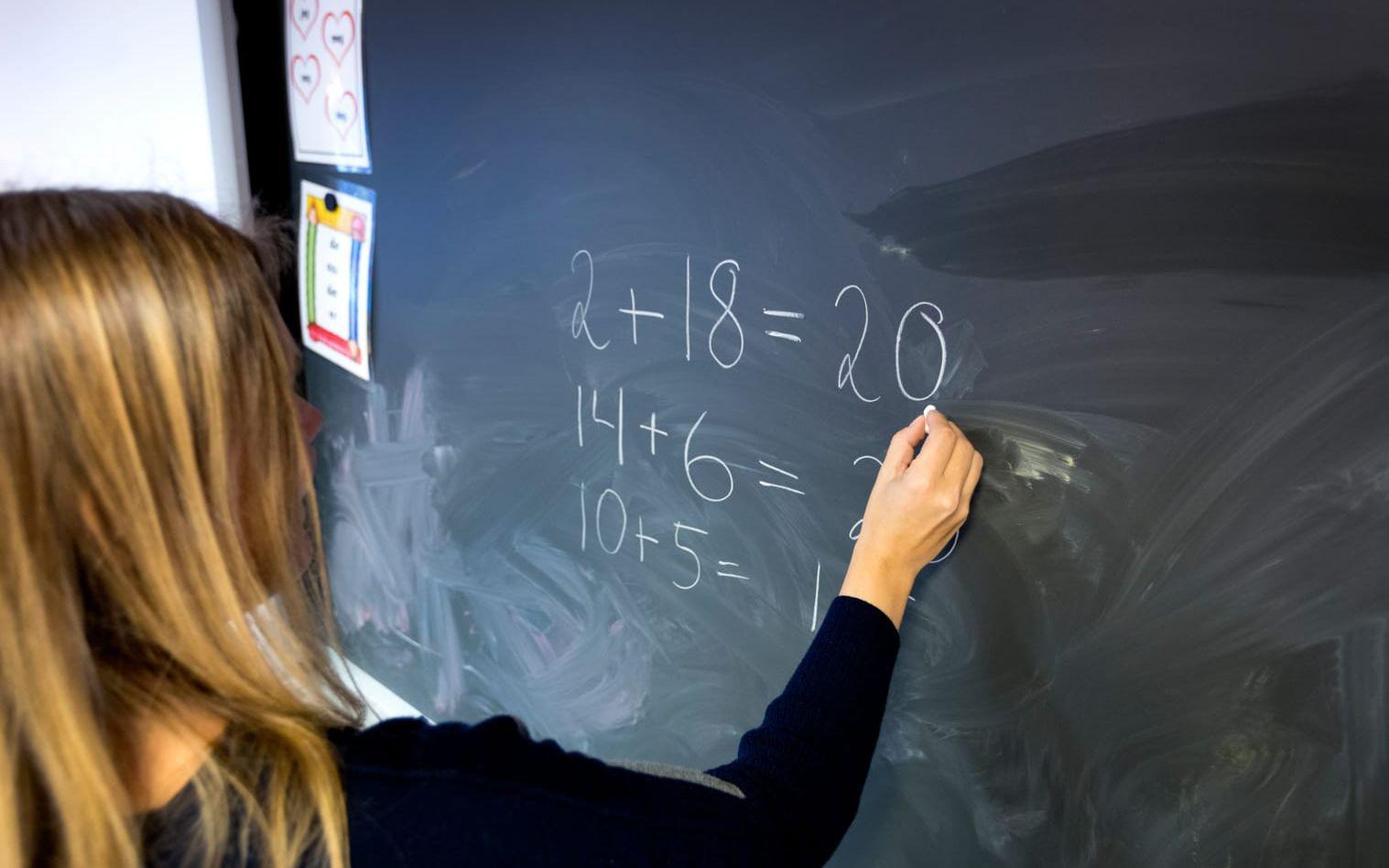 Många kommuner rapporterar om lärarbrist inför höstens skolstart. Arkivbild.