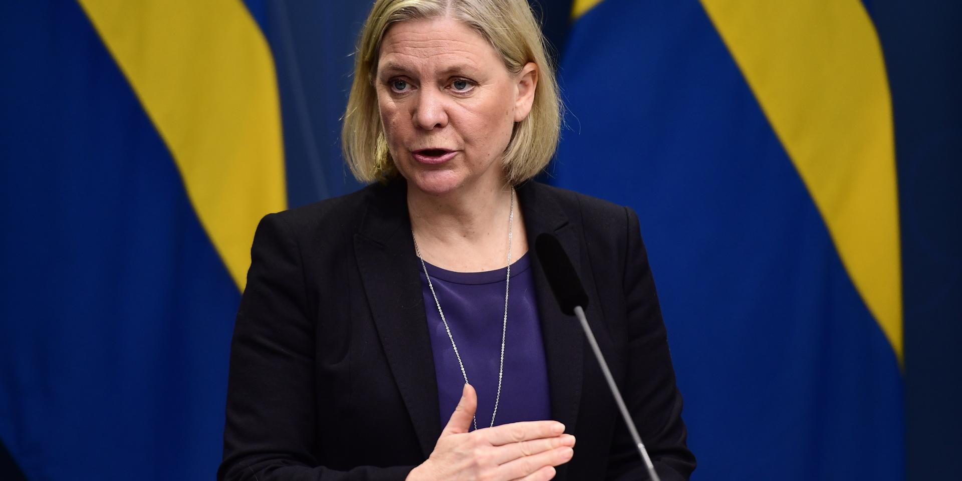 Statsminister Magdalena Andersson (S) under tisdagens pressträff med anledning av den allvarliga säkerhetspolitiska utvecklingen i Europa.