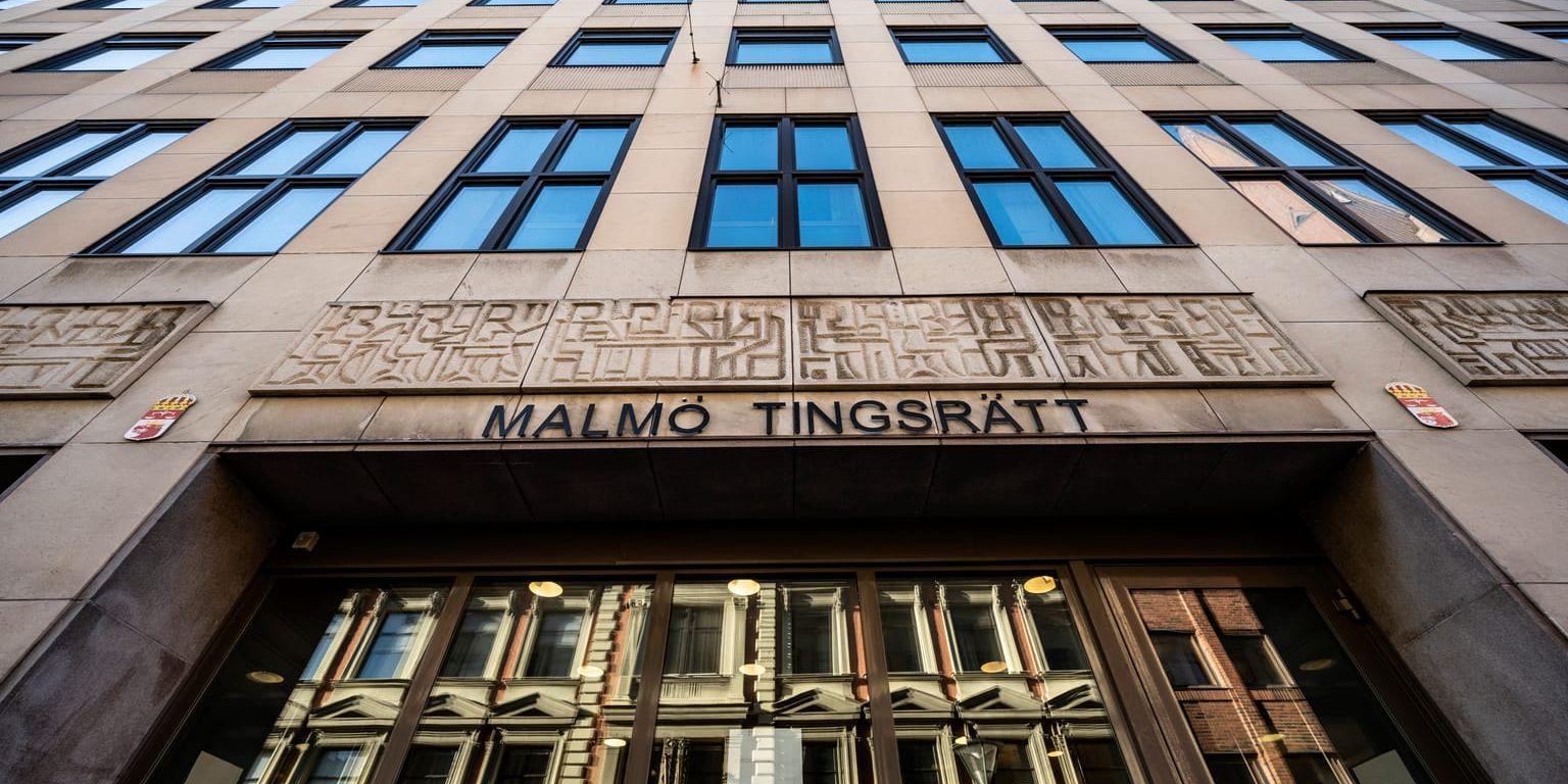 Tre män åtalas för att i olika konstellationer ha rånat kvinnor i Malmö. Vid flera av tillfällena utsattes rånoffren även för sexuella övergrepp, enligt stämningsansökan som lämnats in till Malmö tingsrätt. Arkivbild.