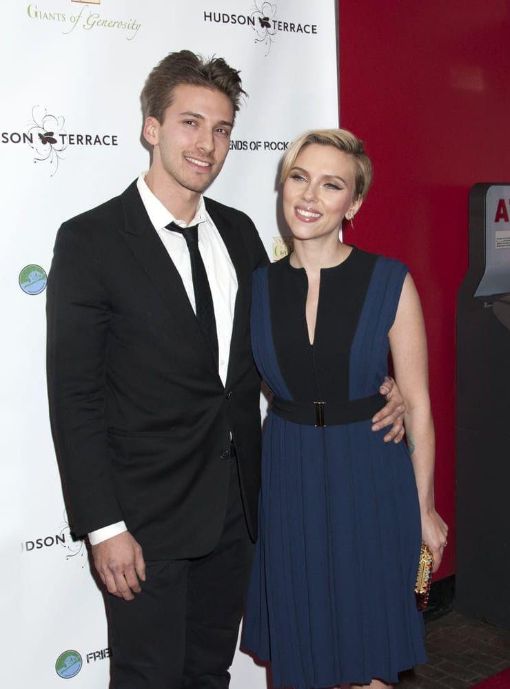 Scarlett Johanssons tvillingbror Hunter arbetar främst inom politiken och var bland annat kampanjrådgivare åt Barack Obama 2008. Foto: Stella Pictures