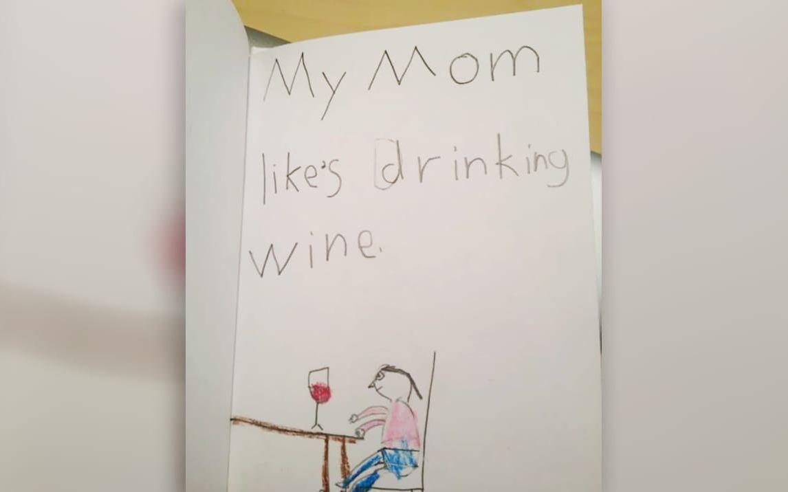 Kanske dags för mamma att dra ner på vinet.