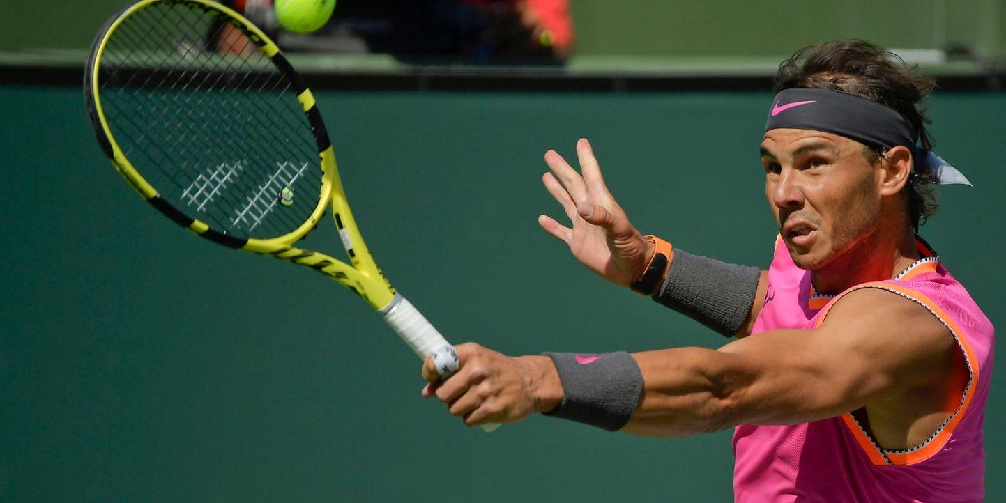 Rafael Nadal under kvartsfinalen mot Karen Chatjanov.