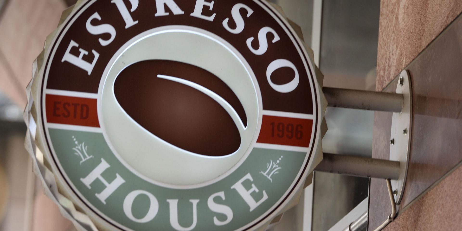 Hotell- och restaurangfacket ska besöka samtliga Espresso House-fik i Sverige för att informera om arbetsrätt.
