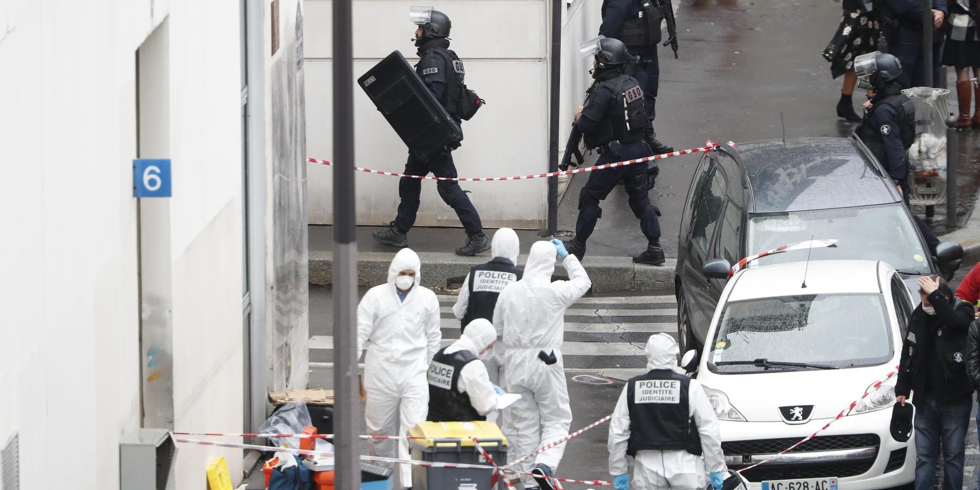 Fredagen den 25 september skadades flera personer vid ett knivdåd i Paris